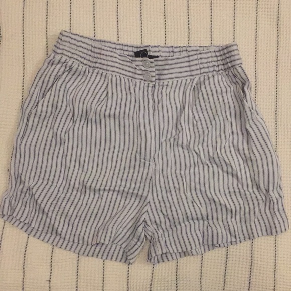 H&M - High waist silk, blue striped club shorts - Picture 3 of 4